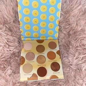 Beauty Bakerie Eyeshadow Palette